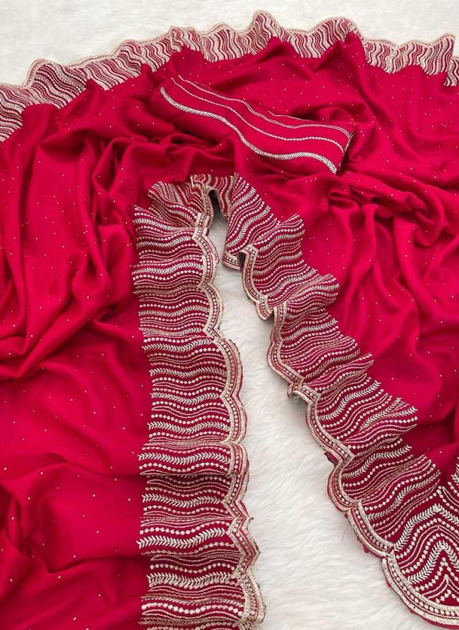 Blooming Vichitra Rani Traditional Wear Thread Work Saree
